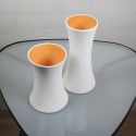 Hvid Silence vase fra Eslau med invendig orange farve, Stor